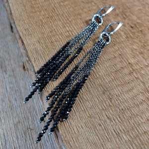 Kolczyki - długie ze spinelem