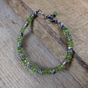 Bransoletka - oliwin (peridot) z przekładkami