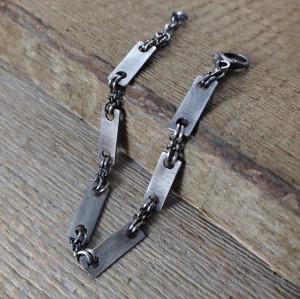 BLASZKI Z ŁAŃCUSZKAMI - BRANSOLETKA