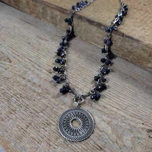 Naszyjnik - szafir z zawieszką