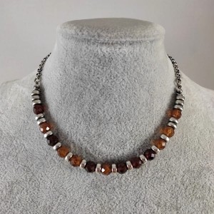 Naszyjnik - granat hessonit z przekładkami